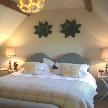 The Swan Inn Swinbrook Burford Eksteriør billede