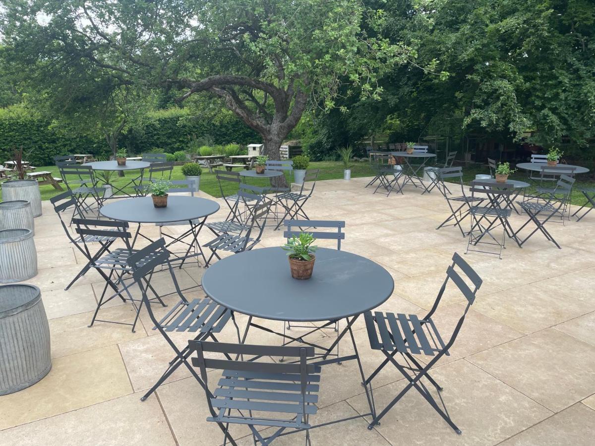 The Swan Inn Swinbrook Burford Eksteriør billede