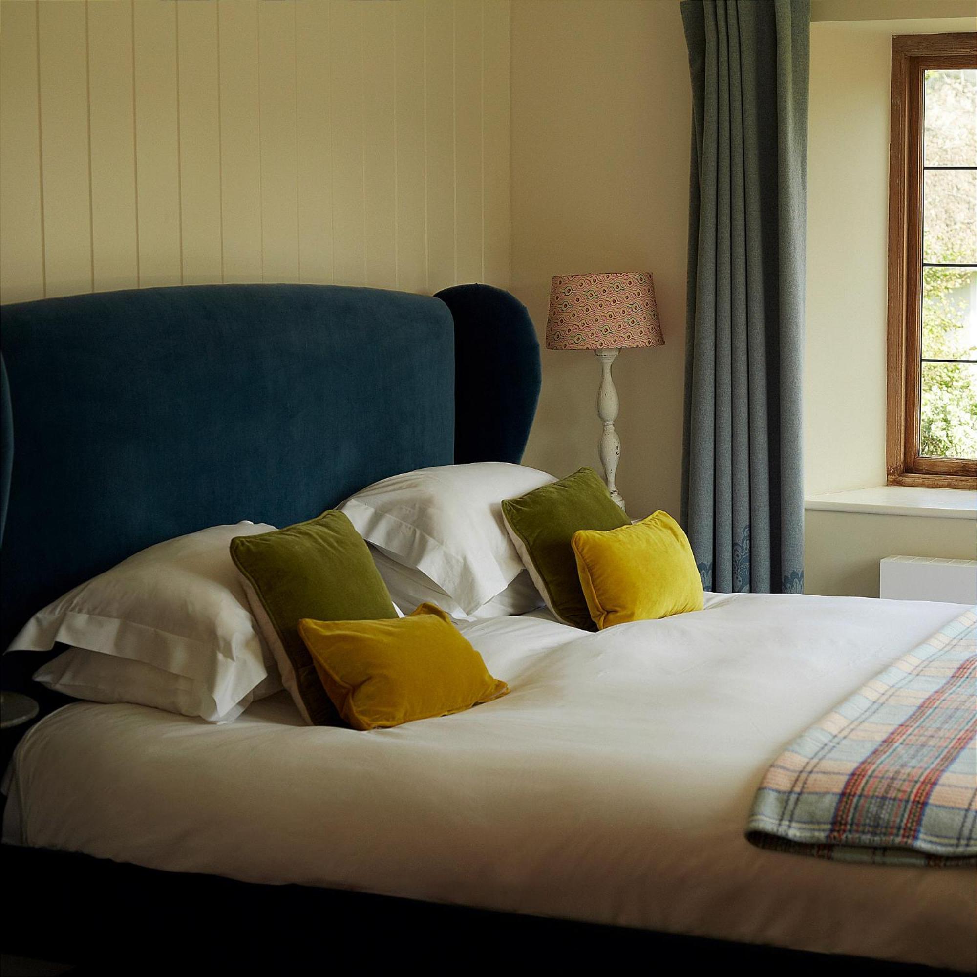 The Swan Inn Swinbrook Burford Eksteriør billede